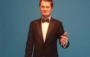 Кондратюк: Уже лет 25 на фотосессиях я только в очках