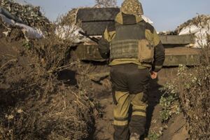 В Минобороны уверяют, что речь идет о стимулировании военнослужащих ВСУ, находящихся в зоне боевых действий