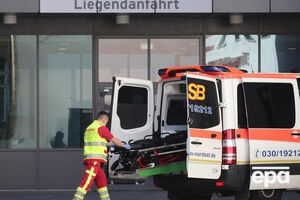 Навальный находится в клинике "Шарите" с конца августа