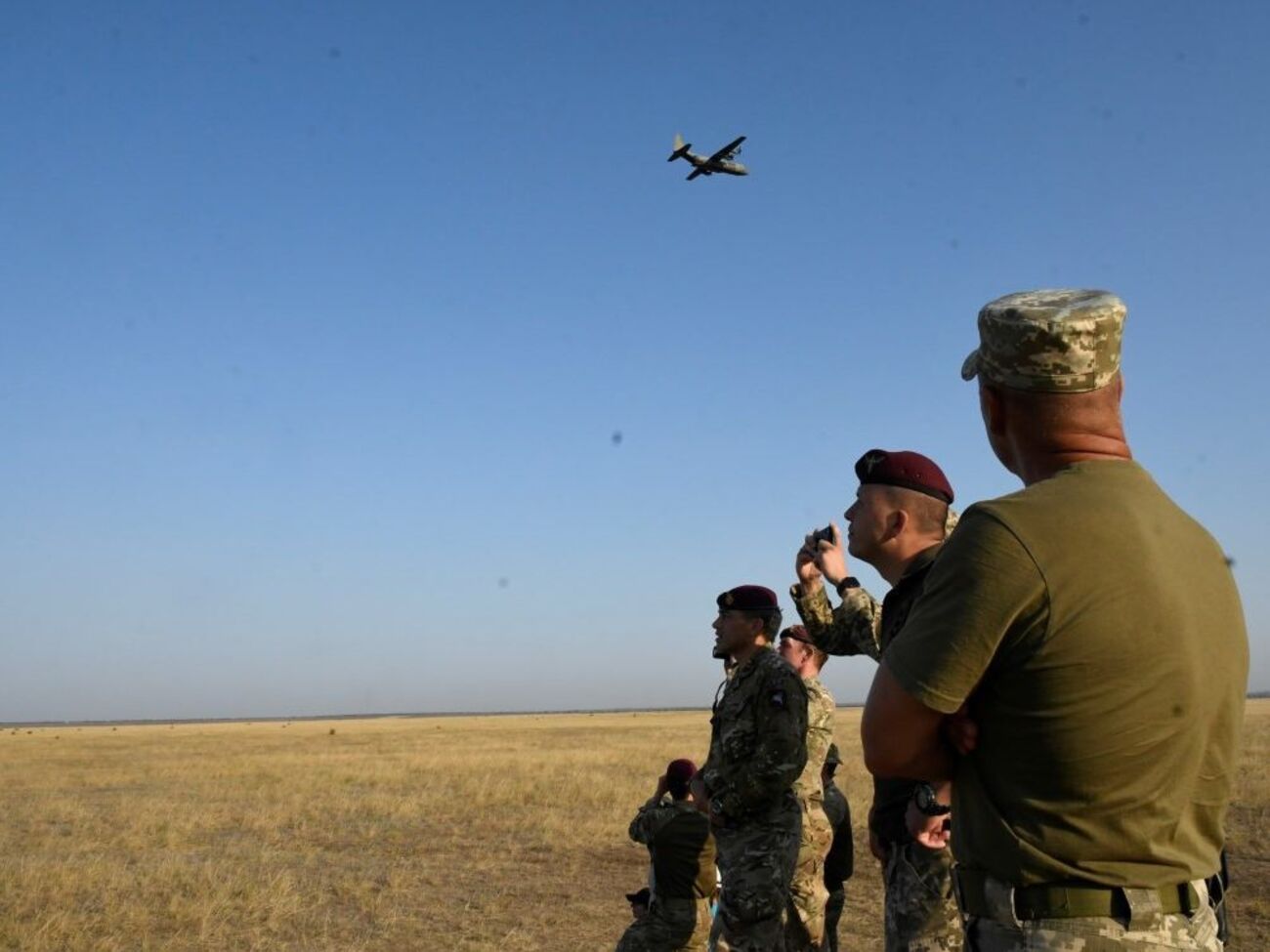 В Украине стартовали международный военные учения "Объединенные усилия &ndash; 2020"