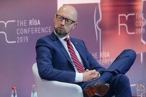 Яценюк: Лукашенко знає, що він програв вибори