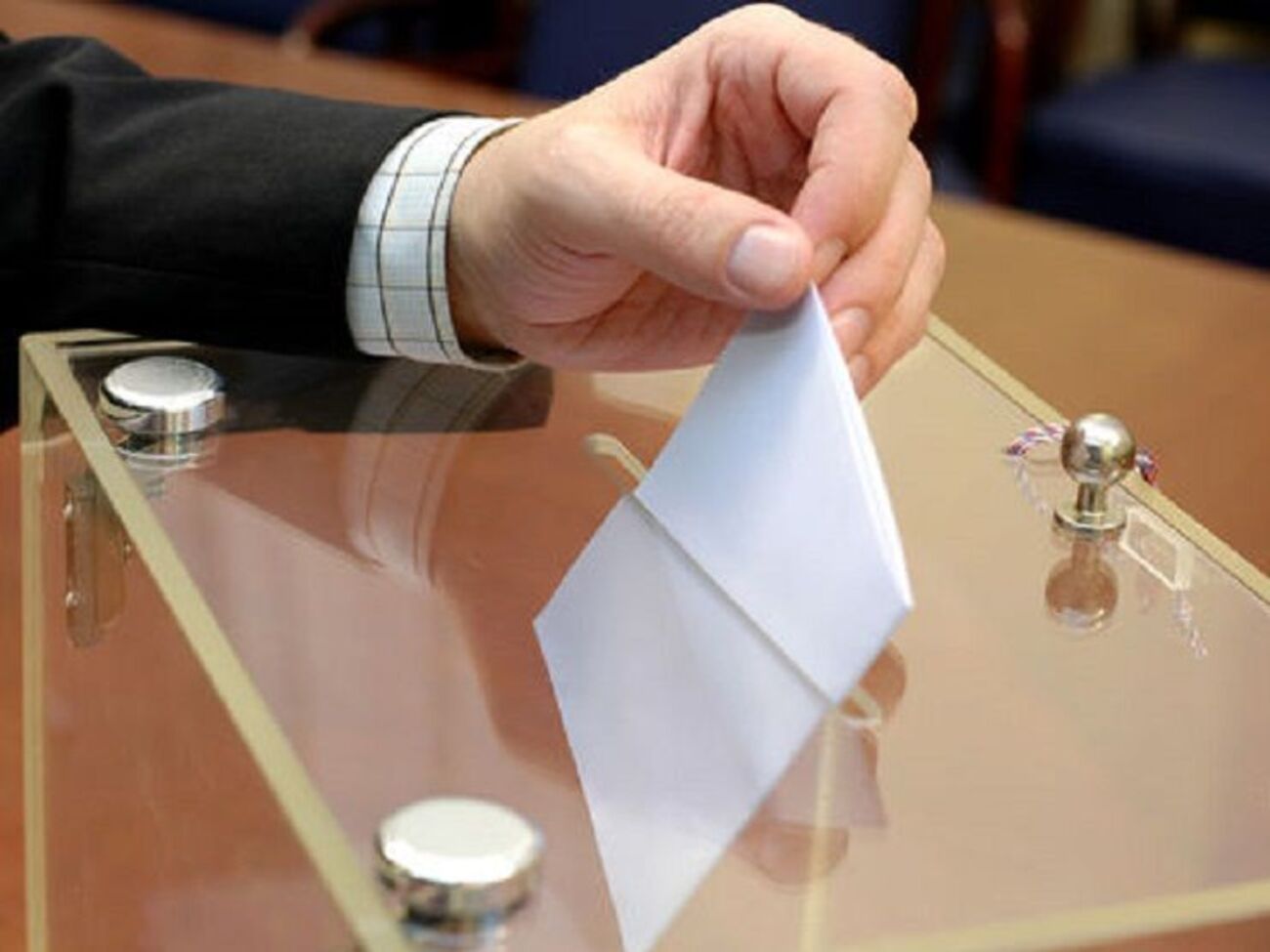 Місцеві вибори в Україні заплановано на 25 жовтня на всіх територіях України, крім тимчасово непідконтрольних