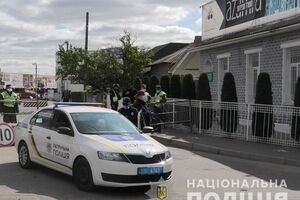 Украинские и израильские полицейские следят за порядком на праздновании Рош а-Шана в Умани. Фоторепортаж