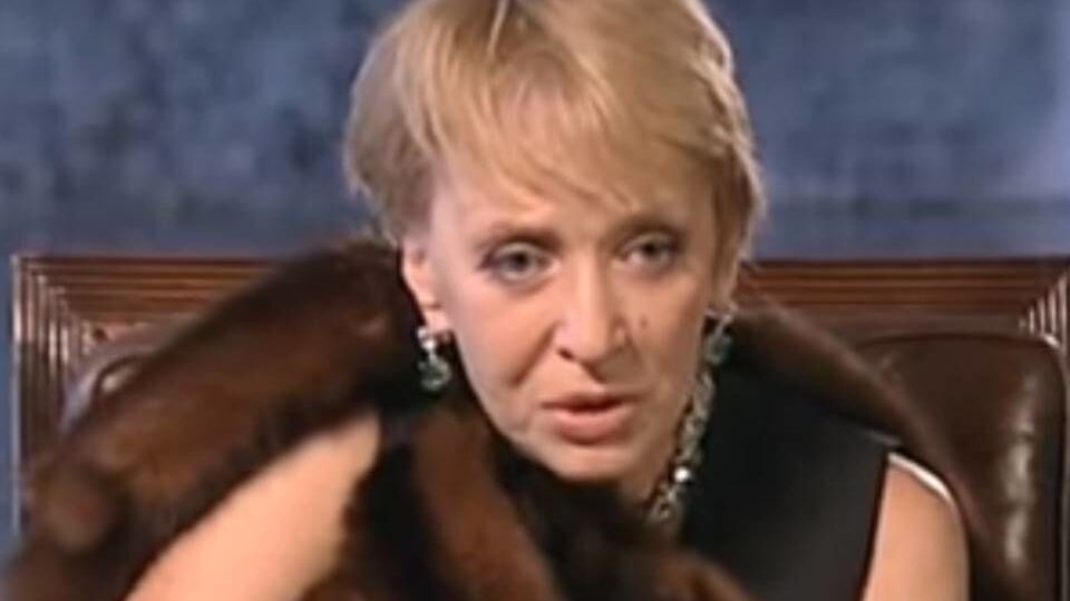 Печерникова сыграла роль учительницы в фильме "Доживем до понедельника"