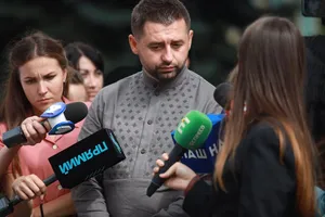 Арахамія: Ми йому фактично допомогли не втратити мандат, виключили із фракції