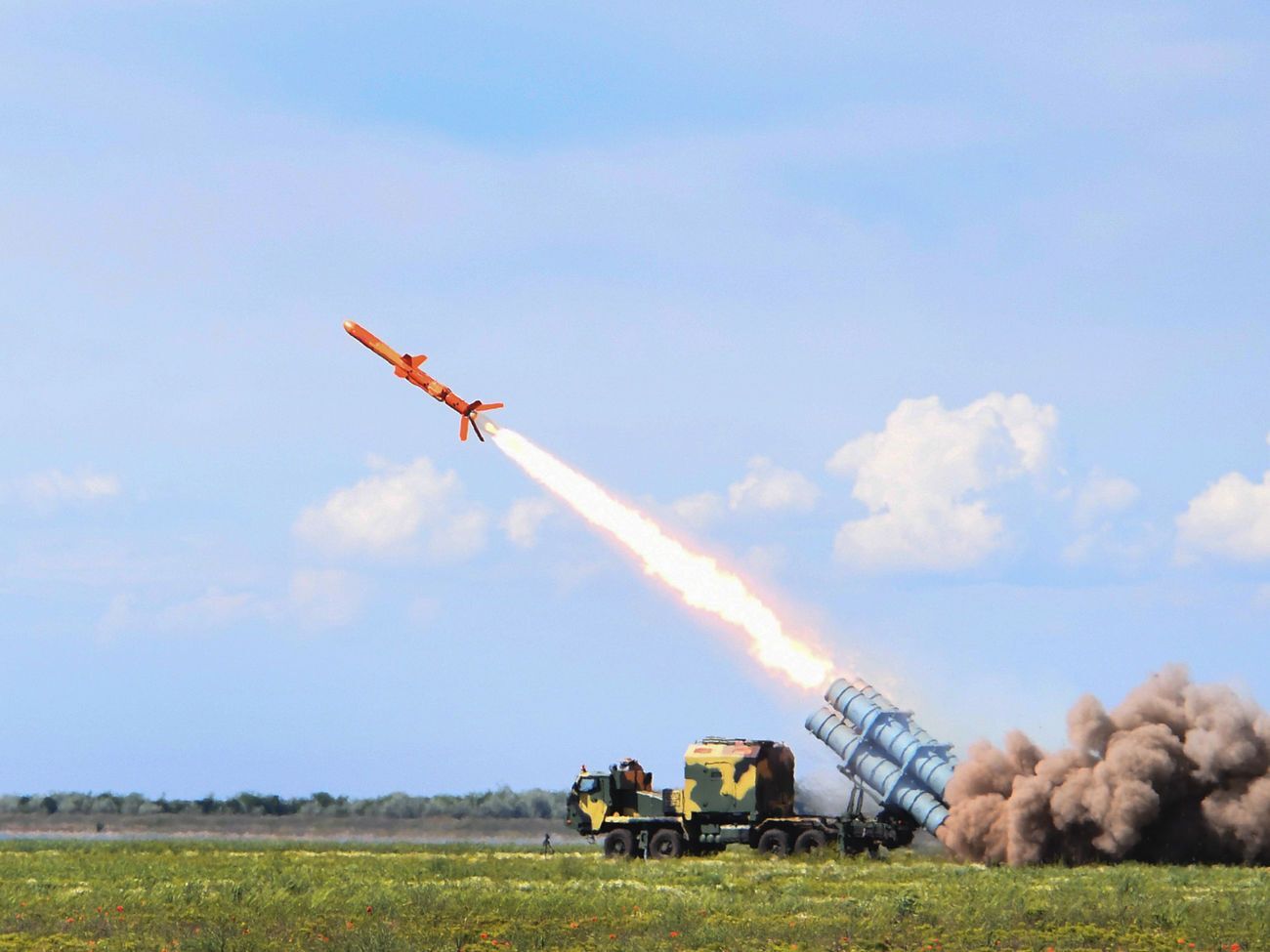 23 серпня комплекс "Нептун" було прийнято на озброєння української армії