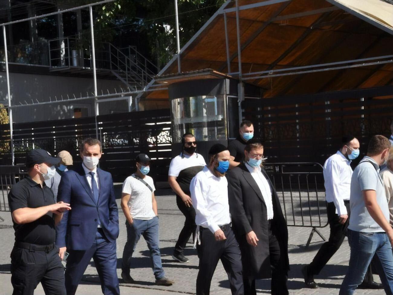 Представители Нацполиции и Минздрава проинспектировали основные культовые места паломничества в Умани