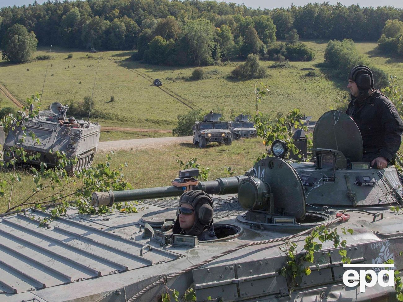 С начала новых суток по всей линии разграничения наблюдается тишина