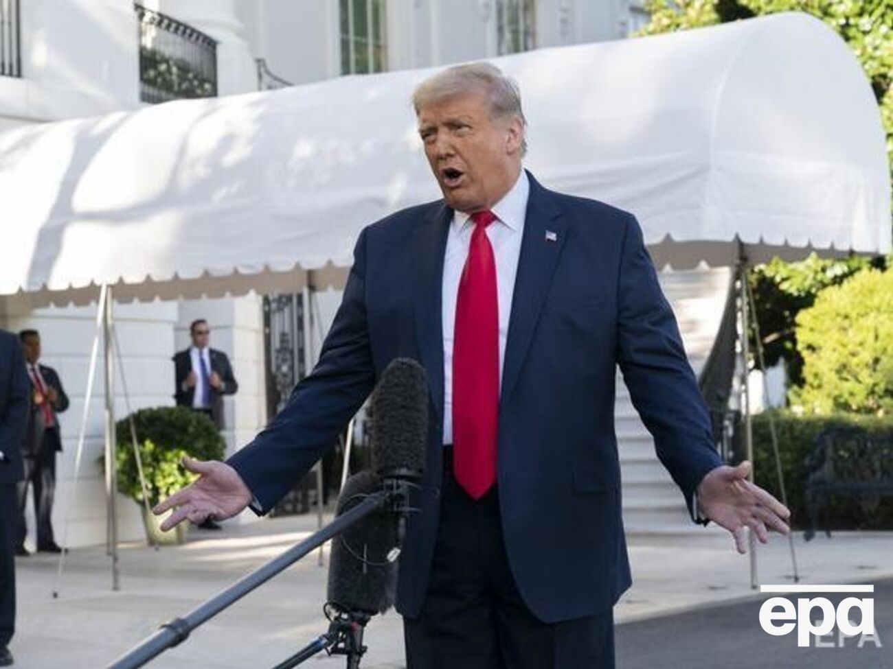 Трамп пообещал, что назовет имя нового судьи на следующей неделе