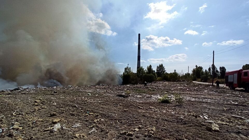 Пожежа почалася на звалищі і перекинулася на торфовища