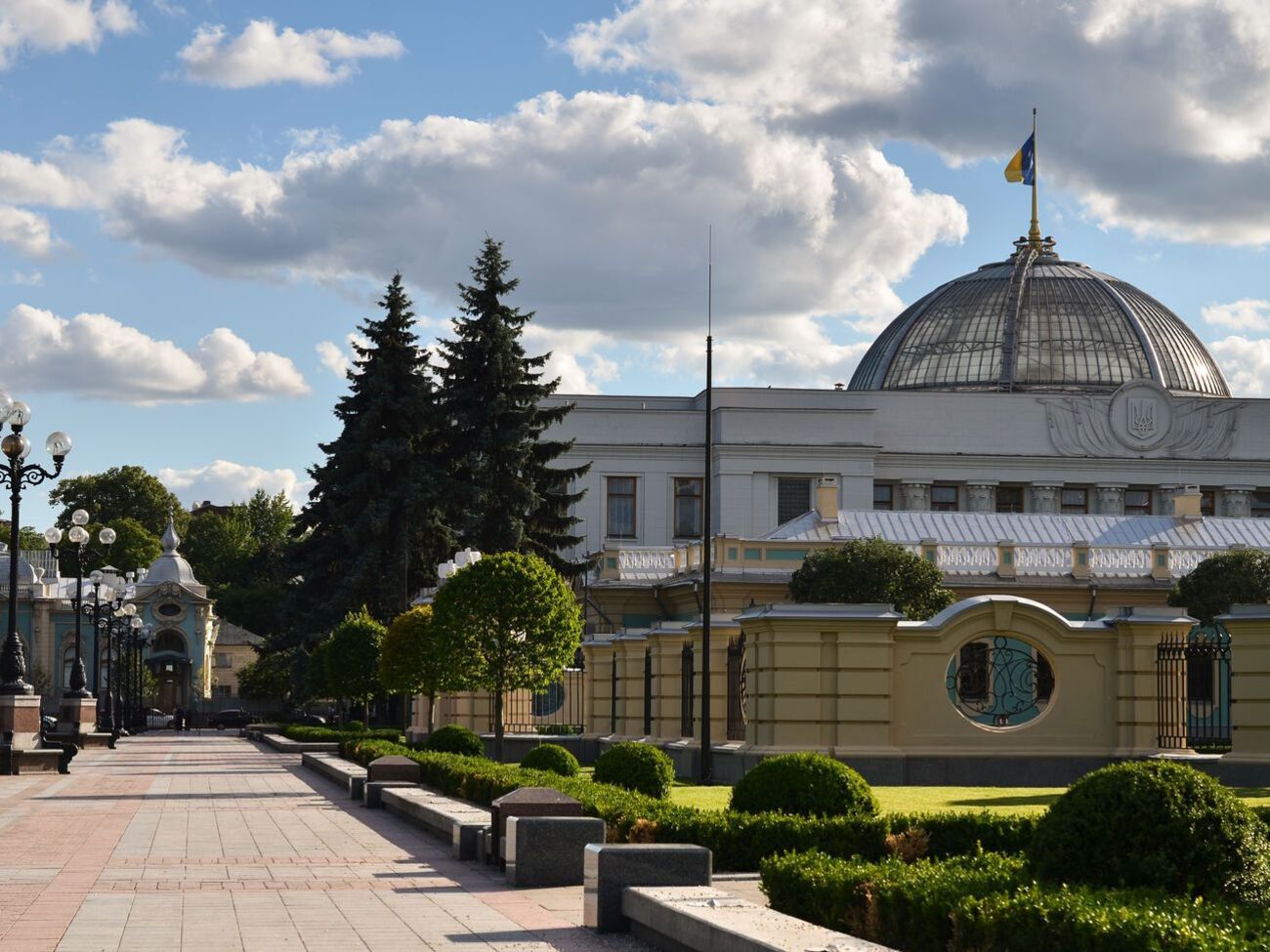 Проходной 5-процентный барьер преодолевают пять партий