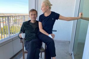 Навальный рассказал, что во время лечения с каждым приходом Юлии ему становилось легче