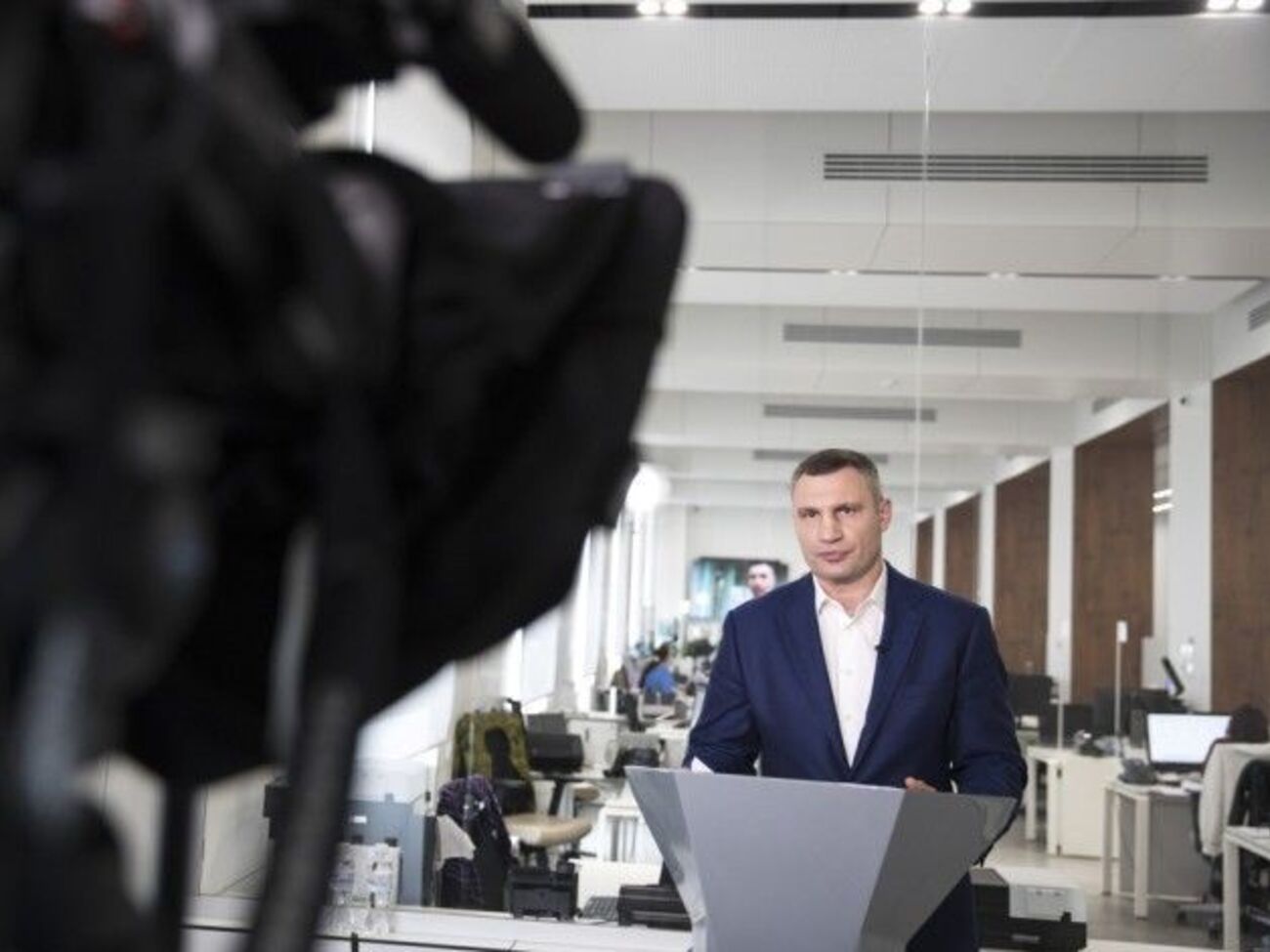 Віталій Кличко: Сьогодні працюємо над залученням до надання допомоги хворим на коронавірус як фахівців, так і ліжкового фонду закладів Національної академії медичних наук, МОЗ, відомчих медзакладів
