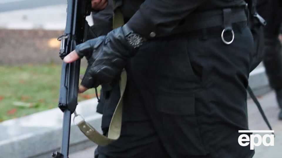 Власти Беларуси считают, что производственную травму можно нанести с помощью ружья