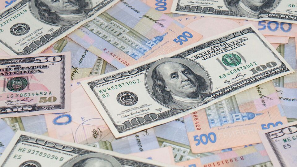 По сведениям журналистов-расследователей, через Украину прошло 489 подозрительных транзакций на общую сумму $470 млн