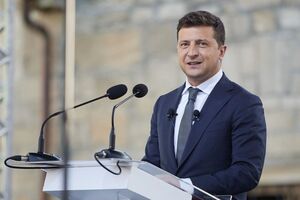 Зеленский подписал закон, согласно которому увеличатся надбавки для некоторых категорий граждан