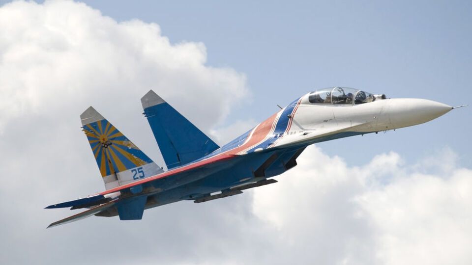 Истребитель упал в лесной местности, разрушений и жертв на земле нет