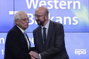 Боррель и Мишель собирались посетить Украину