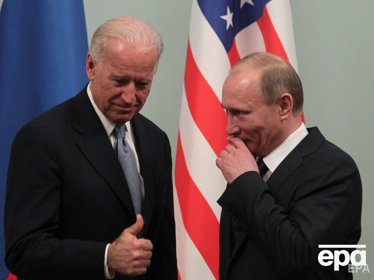 Путина назвали куратором кампании по дискредитации Байдена