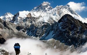 Эверест является высочайшей вершиной Земли – 8848 м, первое восхождение на нее состоялось в 1953 году