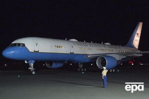 Американский "борт №2" приземлился в целях безопасности