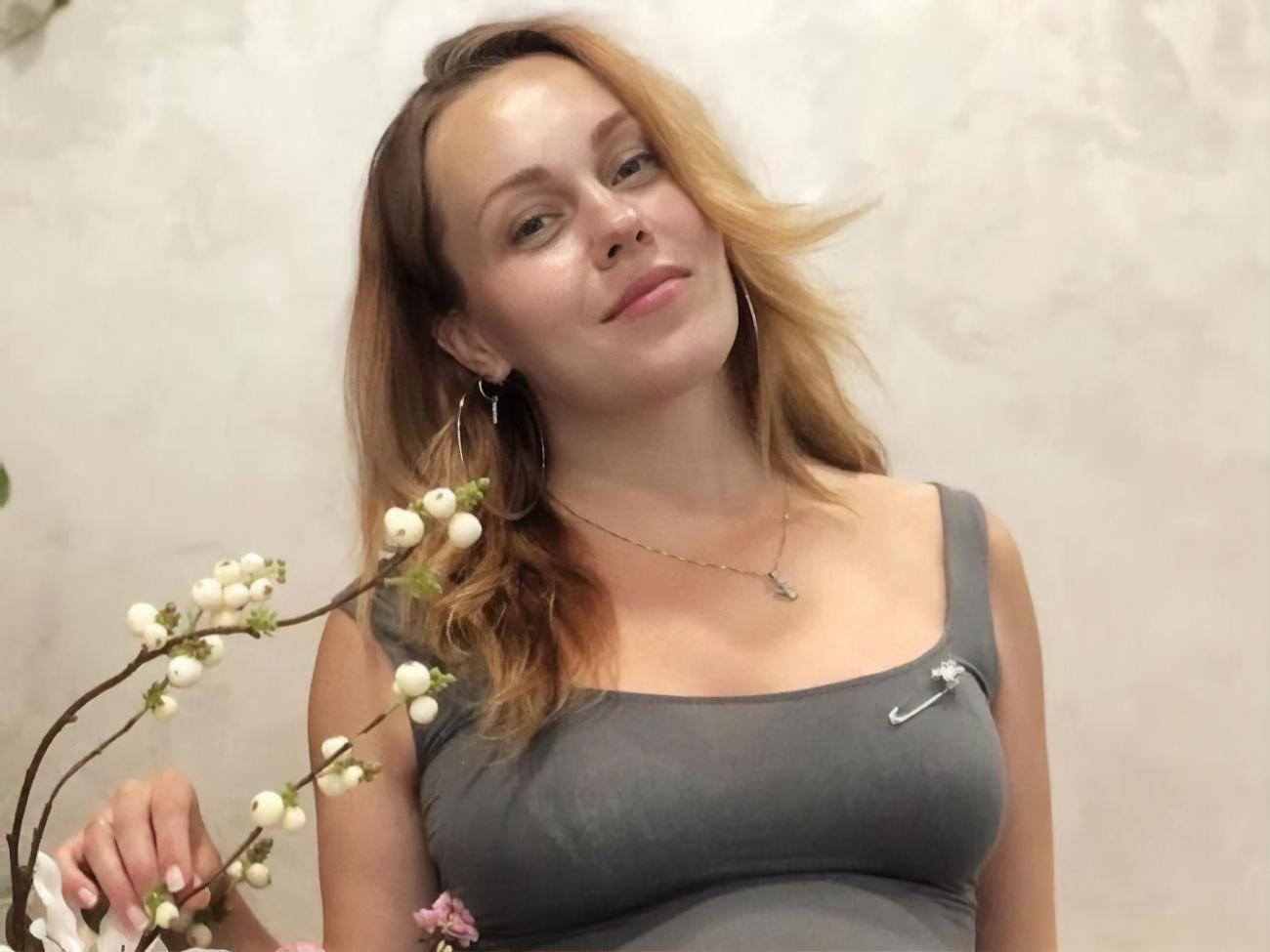 Alyosha &ndash; мать троих детей