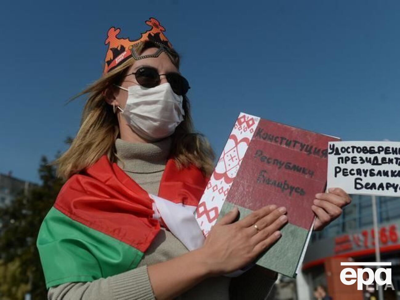 У білоруських містах люди вийшли на стихійні акції проти вступу на посаду Лукашенка