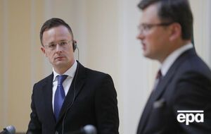 Сийярто (слева) и Кулеба встретились в Ужгороде