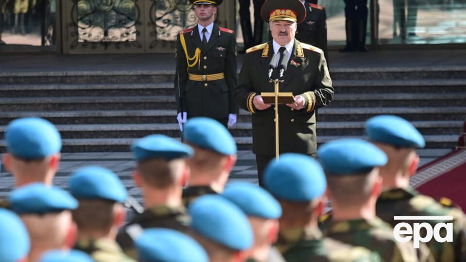 Сьогодні білоруські військовослужбовці присягнули на вірність Лукашенку