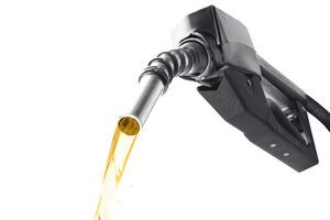 В Кабмине сообщили, что решение призвано предотвратить продажу некачественного топлива на внутреннем рынке