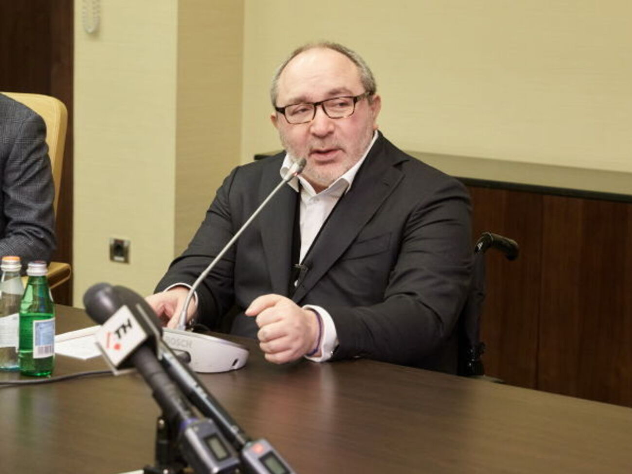 Кернеса доставили в "Шарите" 17 сентября