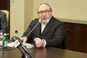 Кернеса доставили в "Шарите" 17 сентября