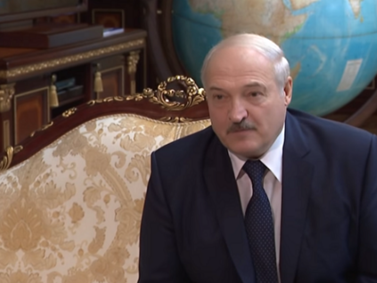 Лукашенко заявив, що президентські вибори в Білорусі відбулися згідно з законом