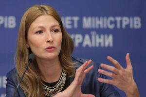 Джапарова назвала позицию РФ по Крыму "страусиной"