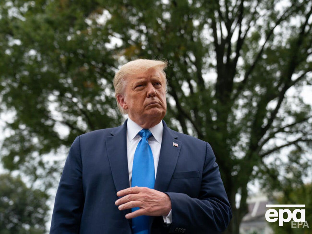 Трамп надеется на начало вакцинации от COVID-19 с середины октября