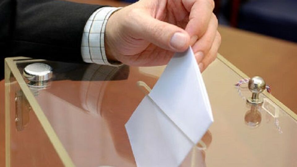 Місцеві вибори в Україні призначили на 25 жовтня