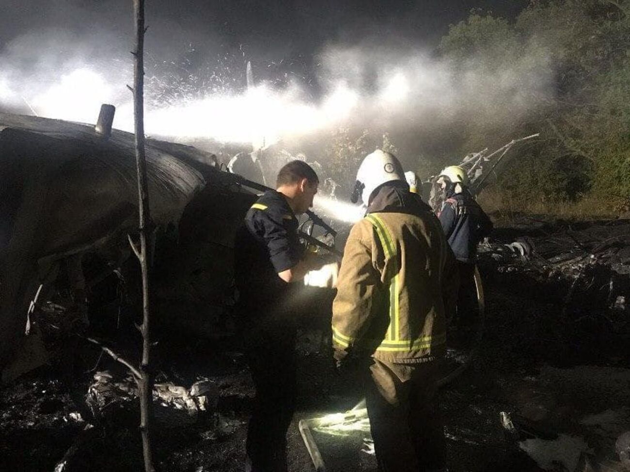 Ранее сообщалось, что на борту самолета было 28 человек