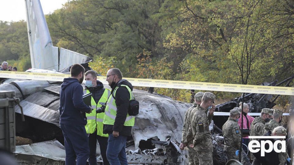 Самолет потерпел крушение при заходе на посадку