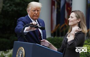 Трамп хочет видеть Барретт в Верховном суде