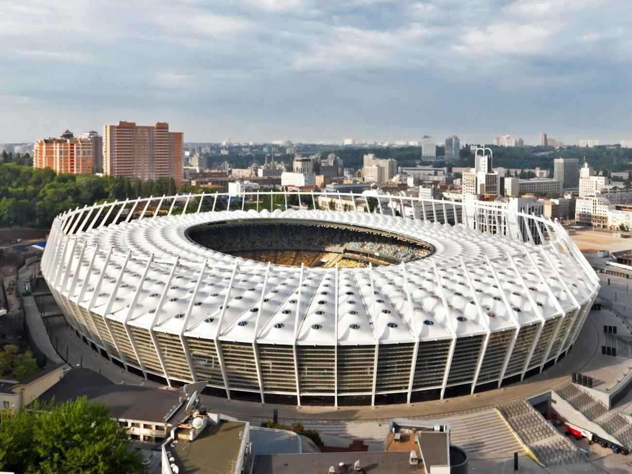 Контракт з "Олімпійським" донецький клуб підписав на три роки