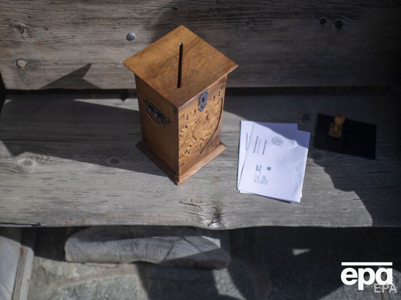 Швейцарцев попросили высказать мнение о правилах иммиграции