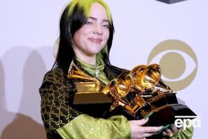 У 2020 році Айліш стала багаторазовою переможницею премії "Еммі"