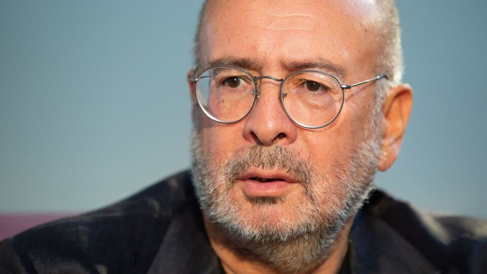 Листерман: Давай я тебе позвоню завтра и назову пару фамилий. Я у них должен разрешения спросить