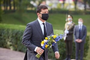 Зеленский: Мы склоняем голову перед всеми жертвами Бабьего Яра