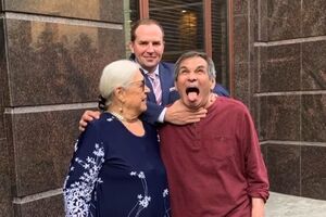 Жорін: "Король послідовності" відмовився розривати шлюб із Федосєєвою-Шукшиною (на фото ліворуч). Алібасов на фото – праворуч від Жоріна