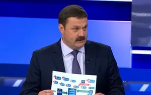 Андрій Деркач: Наша влада ходить жебракує – там уже заслужені майстри спорту з узяття кредитів
