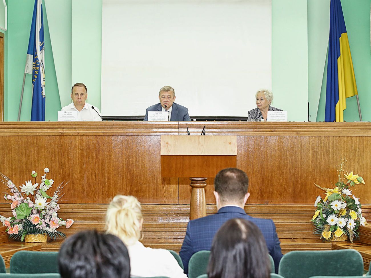 Хворі є й у президії облради