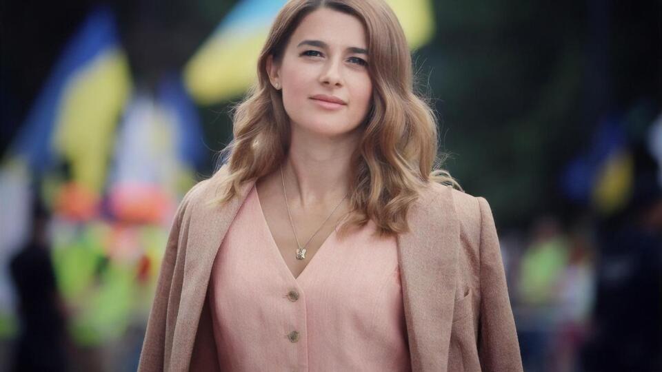 Білозір змушена була показати товарний чек