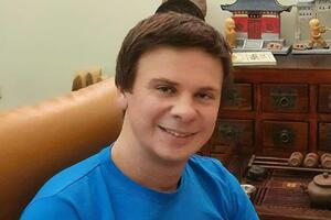Перед очима в Комарова автомобіль ледь не впав у річку