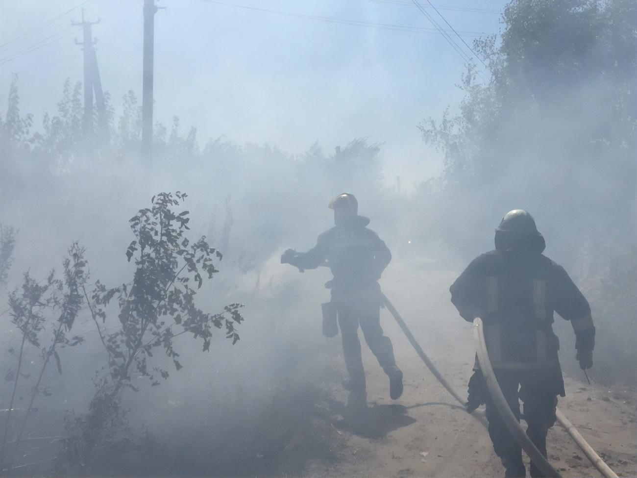 На Донбасі під час гасіння пожежі загинув український військовий